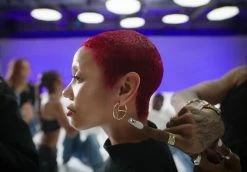 New ๐ฅ TELFAR Jewelry Medium Logo Hoop Earring - Gold โจ 8 TELFAR Jewelry Medium Logo Hoop Earring - Gold