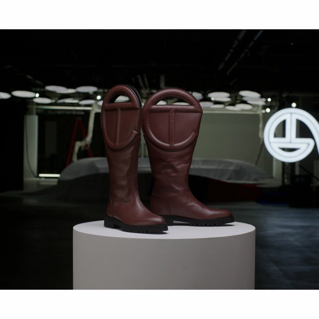 Cheapest β TELFAR Logo Boot - Chocolate π₯° 8 TELFAR Logo Boot - Chocolate